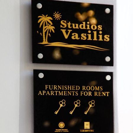 Studios Vasilis Agia Marina Exterior foto