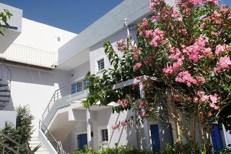 Studios Vasilis Agia Marina Exterior foto